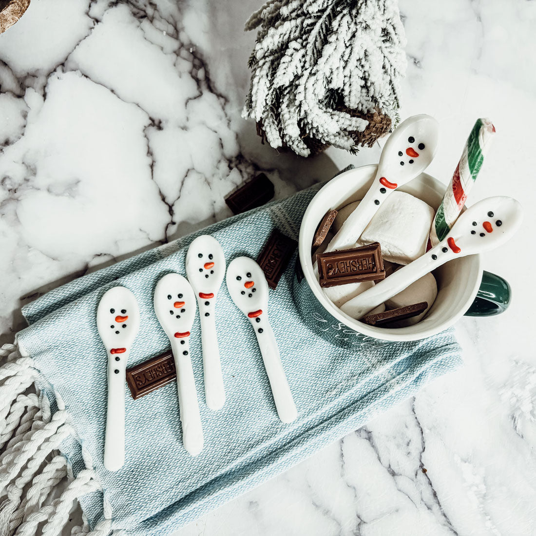 Christmas Hot Cocoa bar ingredients unique
edible christmas gifts diy
peppermint candy spoon